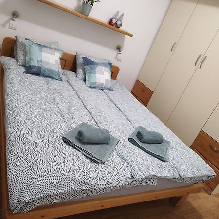 Twowheels Apartment - Apartment With Bicycles Novi Sad Extérieur photo