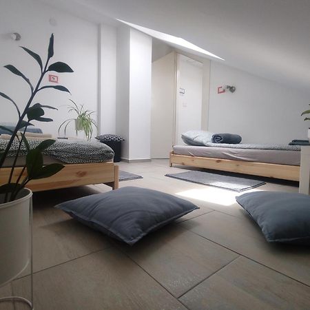 Twowheels Apartment - Apartment With Bicycles Novi Sad Extérieur photo